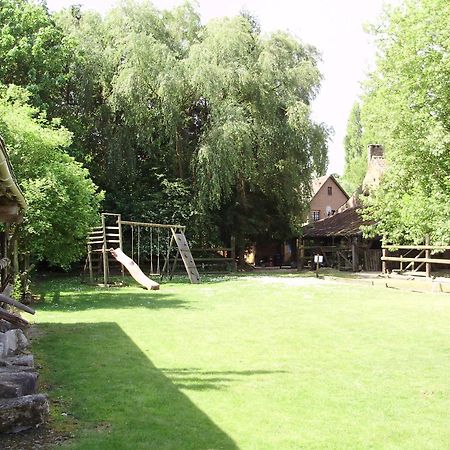 Auberge Du Bord Des Eaux - Demi-Pension Assuree Sur Reservation แซ็ง-อาร์มองด์-เลส์-ซูว์ ภายนอก รูปภาพ