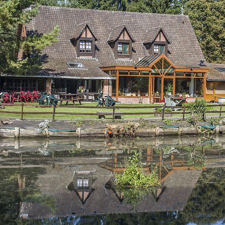 Auberge Du Bord Des Eaux - Demi-Pension Assuree Sur Reservation แซ็ง-อาร์มองด์-เลส์-ซูว์ ภายนอก รูปภาพ