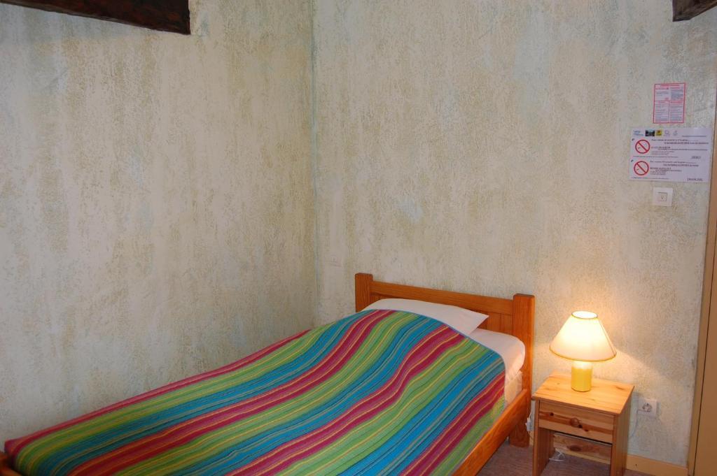 Auberge Du Bord Des Eaux - Demi-Pension Assuree Sur Reservation แซ็ง-อาร์มองด์-เลส์-ซูว์ ห้อง รูปภาพ