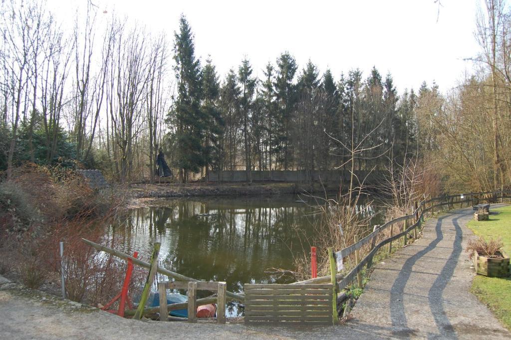 Auberge Du Bord Des Eaux - Demi-Pension Assuree Sur Reservation แซ็ง-อาร์มองด์-เลส์-ซูว์ ภายนอก รูปภาพ