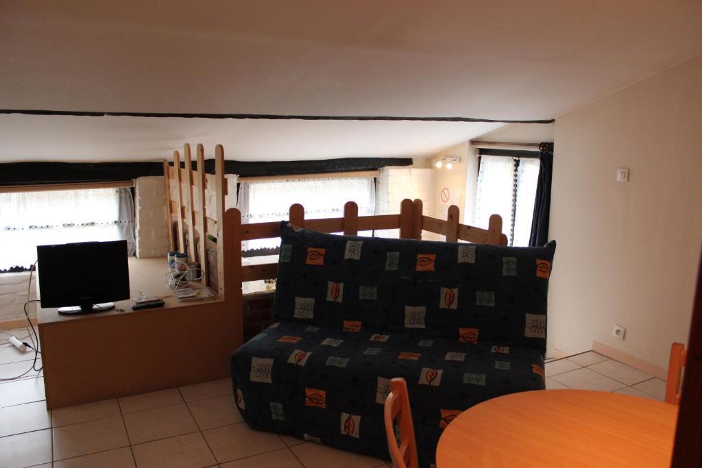 Auberge Du Bord Des Eaux - Demi-Pension Assuree Sur Reservation แซ็ง-อาร์มองด์-เลส์-ซูว์ ห้อง รูปภาพ