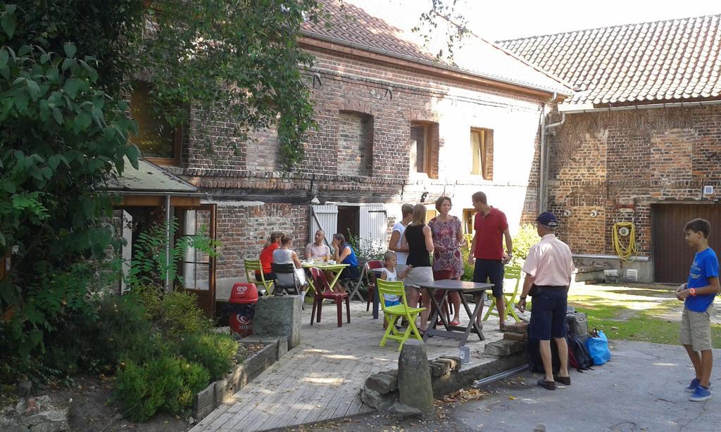 Auberge Du Bord Des Eaux - Demi-Pension Assuree Sur Reservation แซ็ง-อาร์มองด์-เลส์-ซูว์ ภายนอก รูปภาพ